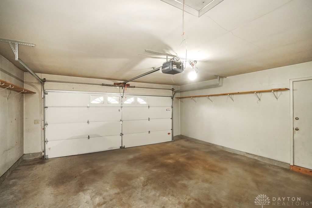 6401 Broken Arrow Place, Dayton, Ohio image 45