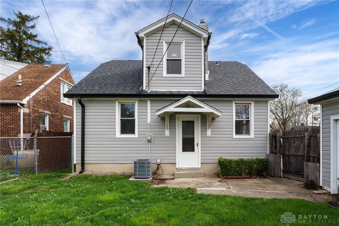 8 Mann Avenue, Fairborn, Ohio image 34