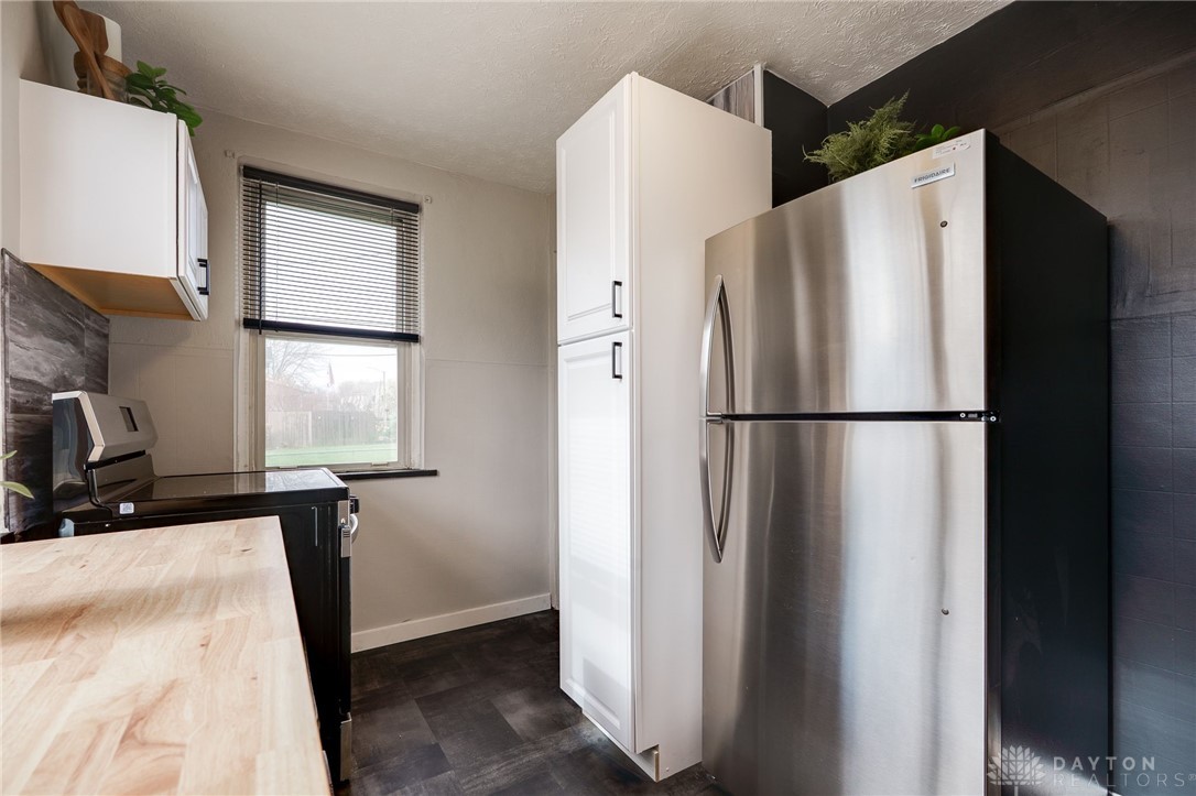 8 Mann Avenue, Fairborn, Ohio image 15