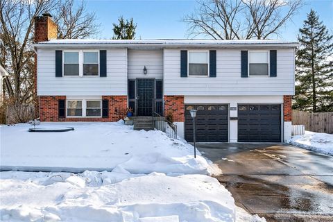 Photo of 4130 Bronze Leaf Court, Dayton, OH 45424 (MLS # 952042)