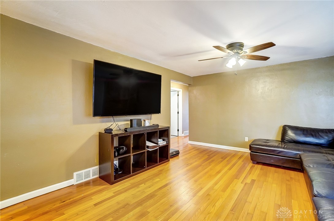 2351 Northmoor Drive, Springfield, Ohio image 8