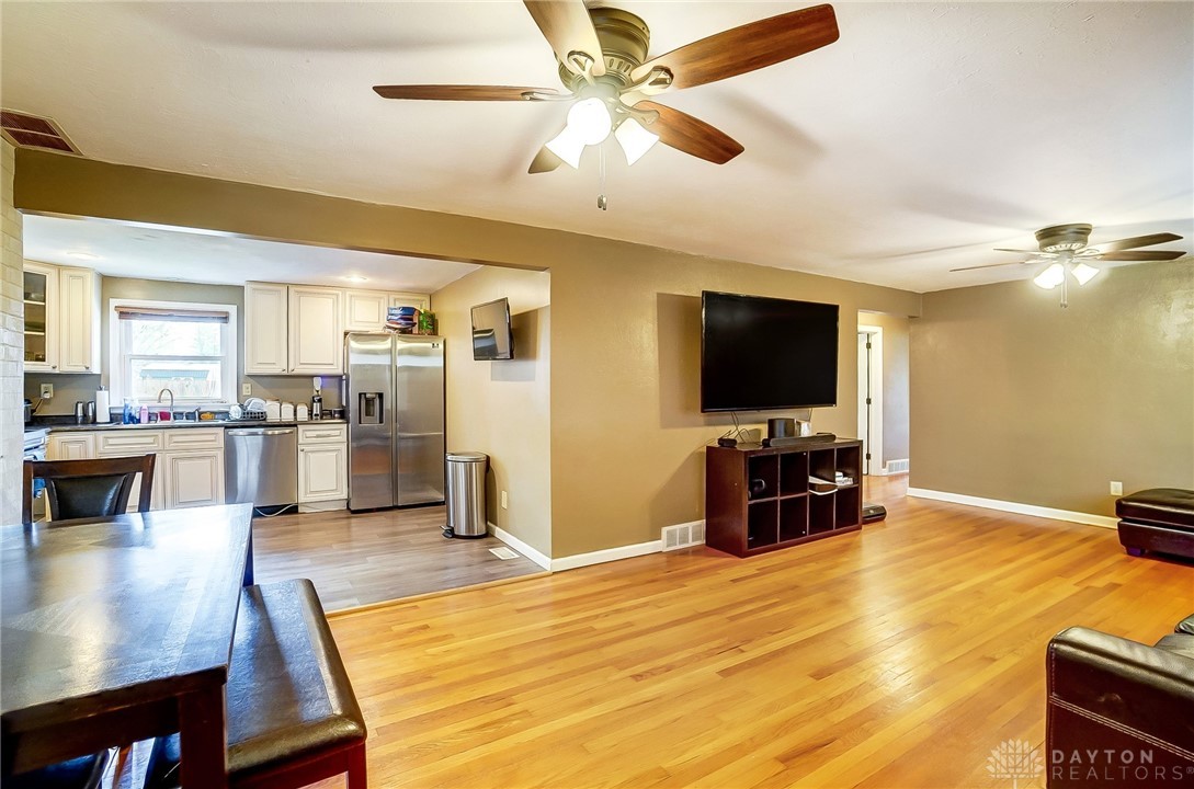2351 Northmoor Drive, Springfield, Ohio image 7