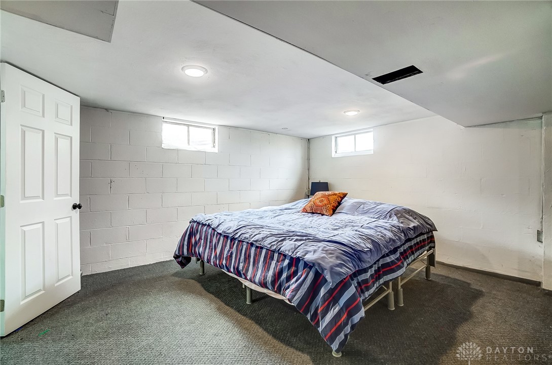 2351 Northmoor Drive, Springfield, Ohio image 32