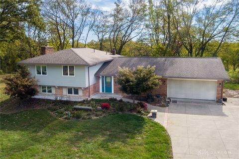 Tiny photo for 1416 Hilltop Road, Xenia, OH 45385 (MLS # 946060)