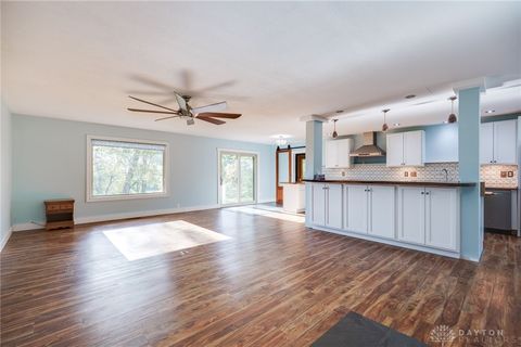 Tiny photo for 1416 Hilltop Road, Xenia, OH 45385 (MLS # 946060)