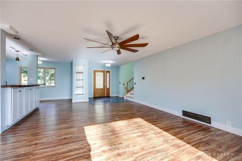 Tiny photo for 1416 Hilltop Road, Xenia, OH 45385 (MLS # 946060)