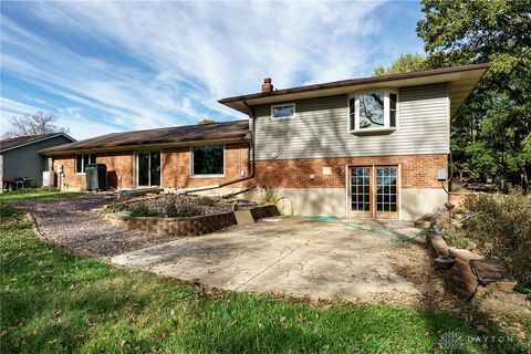Tiny photo for 1416 Hilltop Road, Xenia, OH 45385 (MLS # 946060)