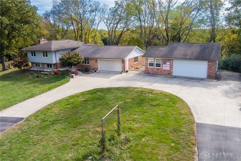 Tiny photo for 1416 Hilltop Road, Xenia, OH 45385 (MLS # 946060)
