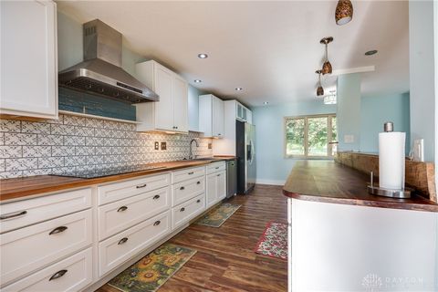 Tiny photo for 1416 Hilltop Road, Xenia, OH 45385 (MLS # 946060)
