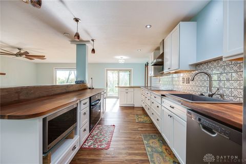 Tiny photo for 1416 Hilltop Road, Xenia, OH 45385 (MLS # 946060)