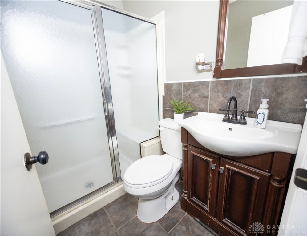 11953 Wincanton Drive, Colerain Township, Ohio image 9