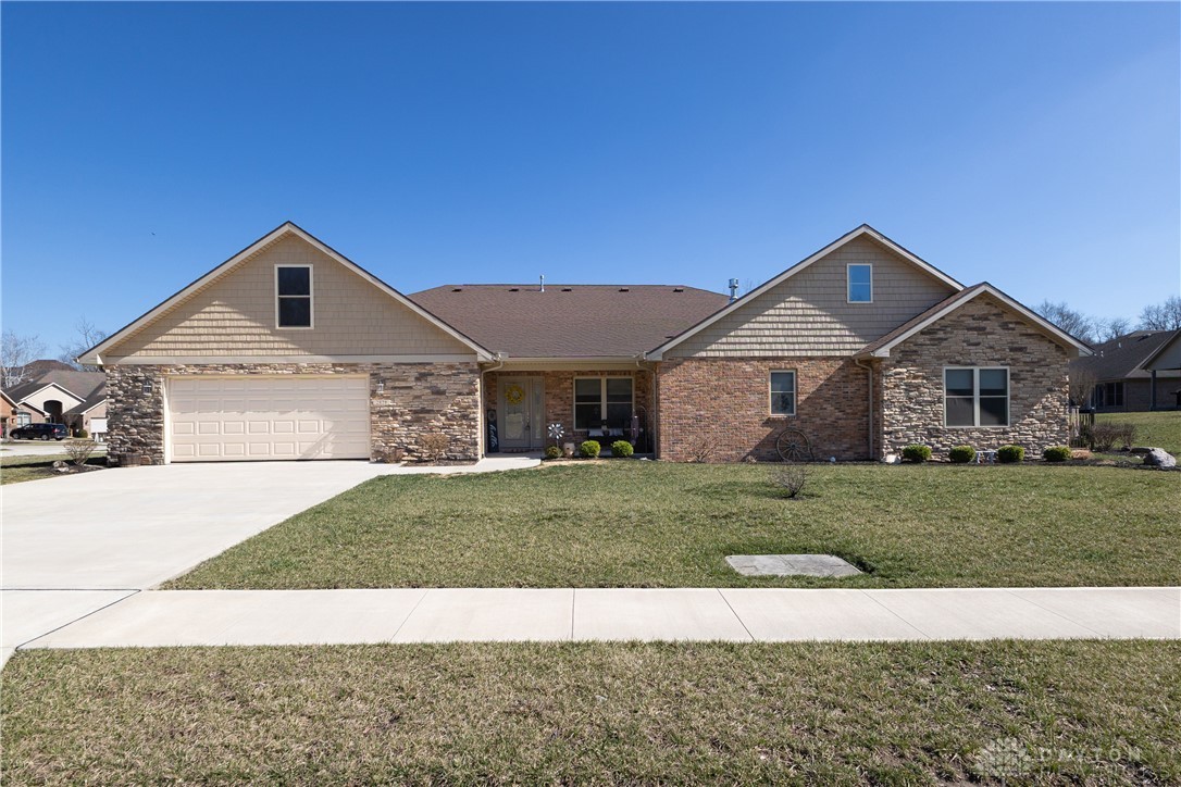 2828 Summer Field Trail, Sidney, Ohio image 1