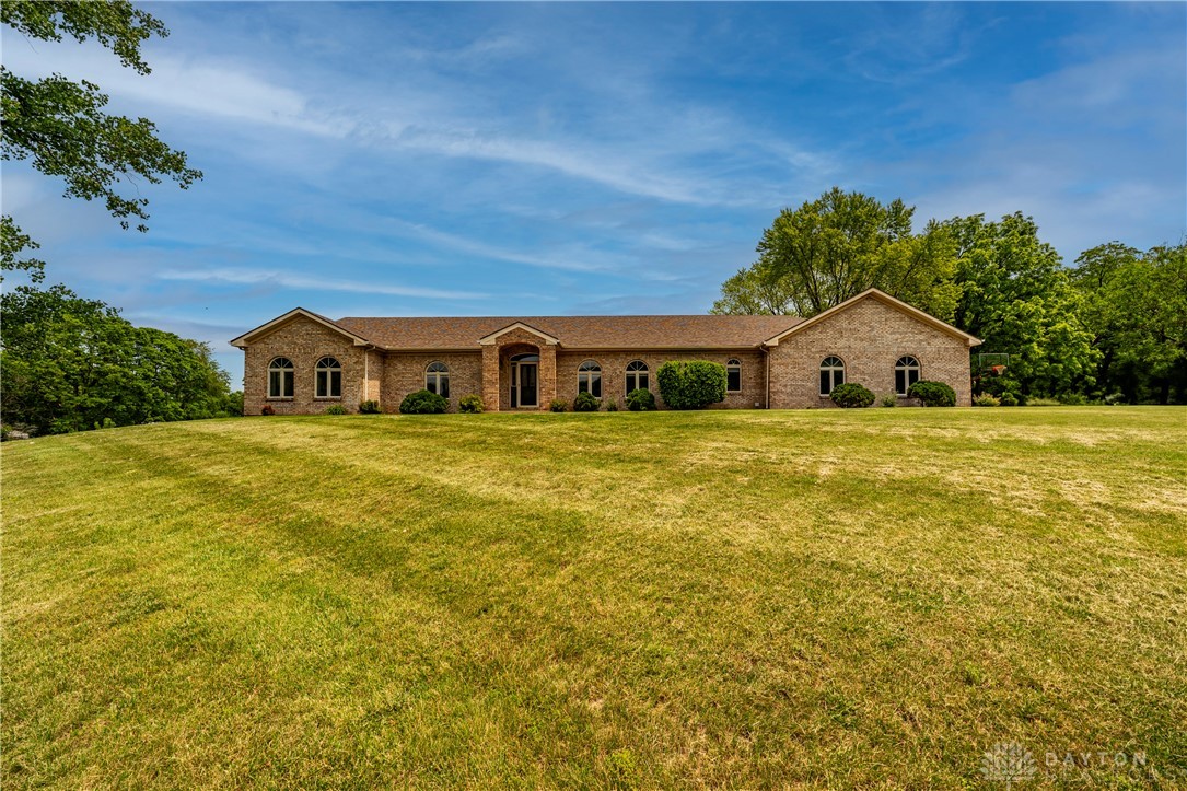 5152 S Tecumseh Road, Springfield, Ohio image 1
