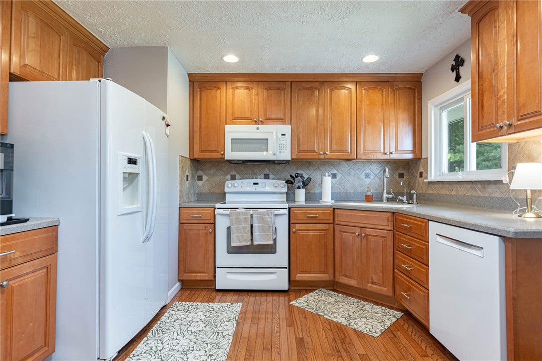 3588 Roselawn Drive