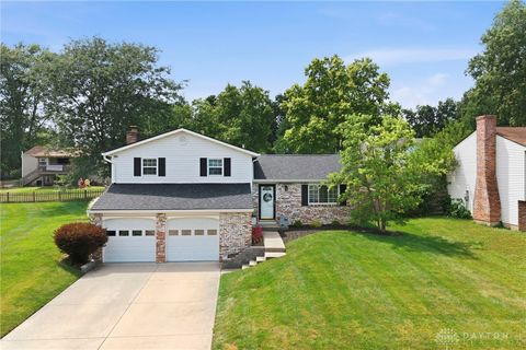 Homes For Sale - 817 Debra Lane<br/> Loveland, OH 45140
