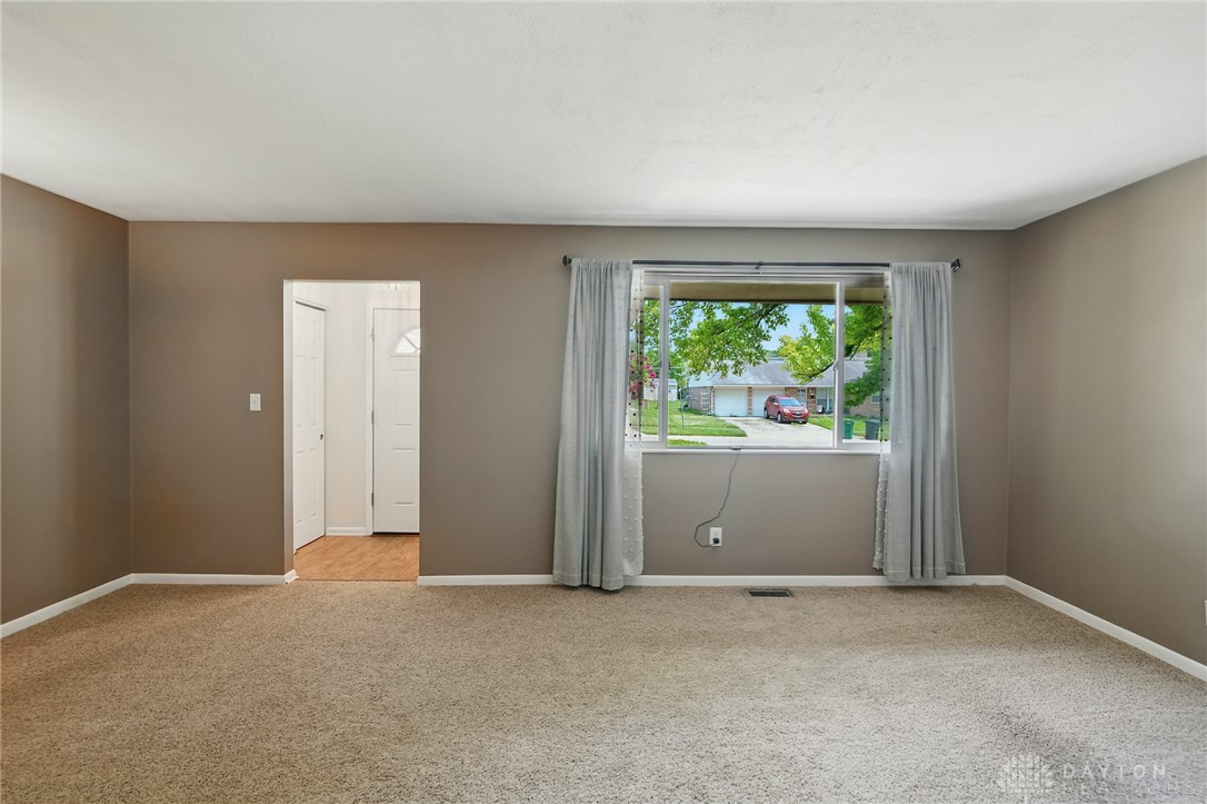 75 Royal Drive, Springboro, Ohio image 6