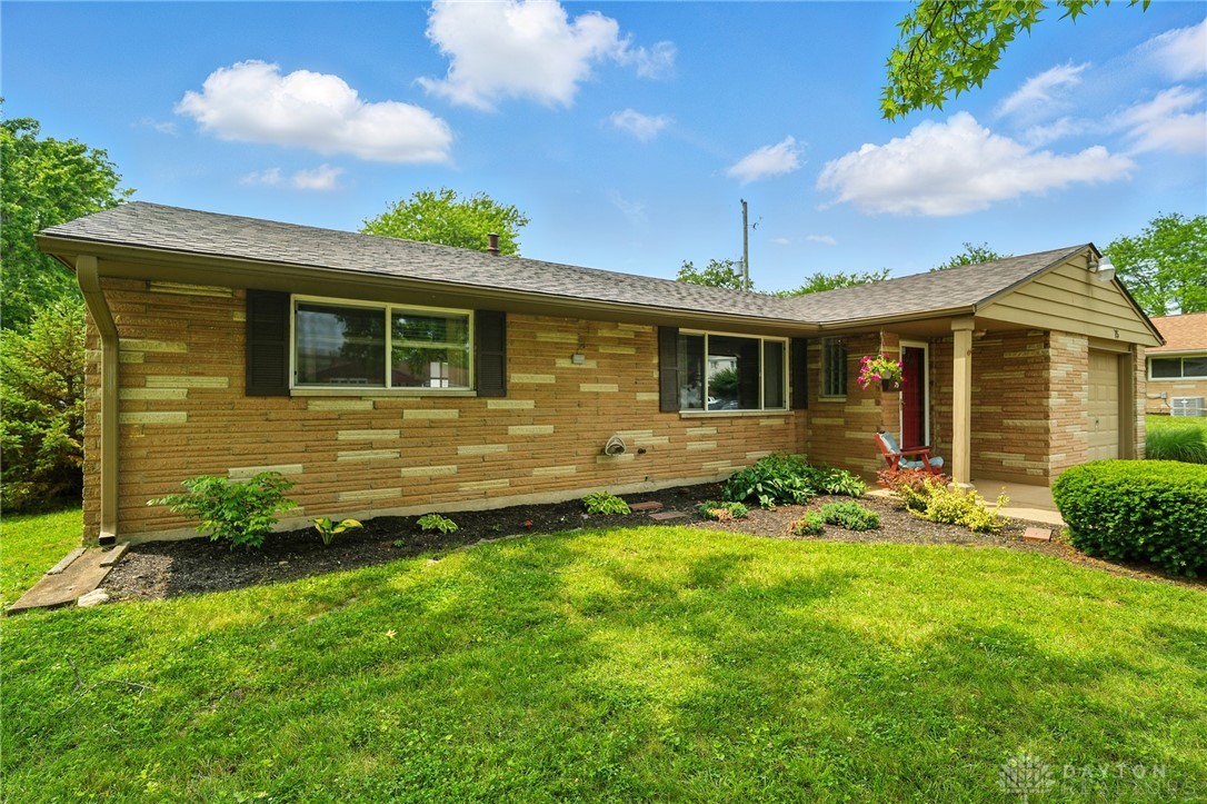 75 Royal Drive, Springboro, Ohio image 2