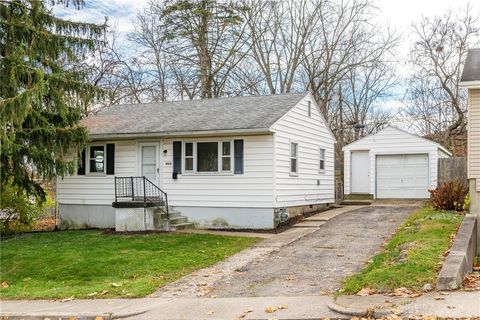 Photo of 4416 Varney Avenue, Dayton, OH 45420 (MLS # 947600)