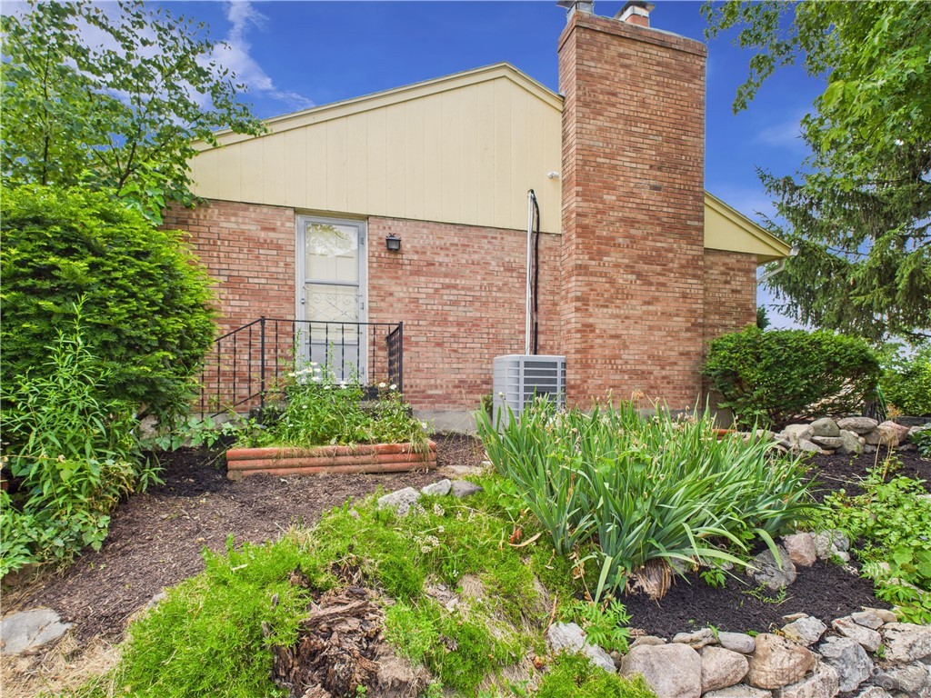 Dayton, Ohio 45410, United States, 3 Bedrooms Bedrooms, ,3 BathroomsBathrooms,Residential,Pending,159244