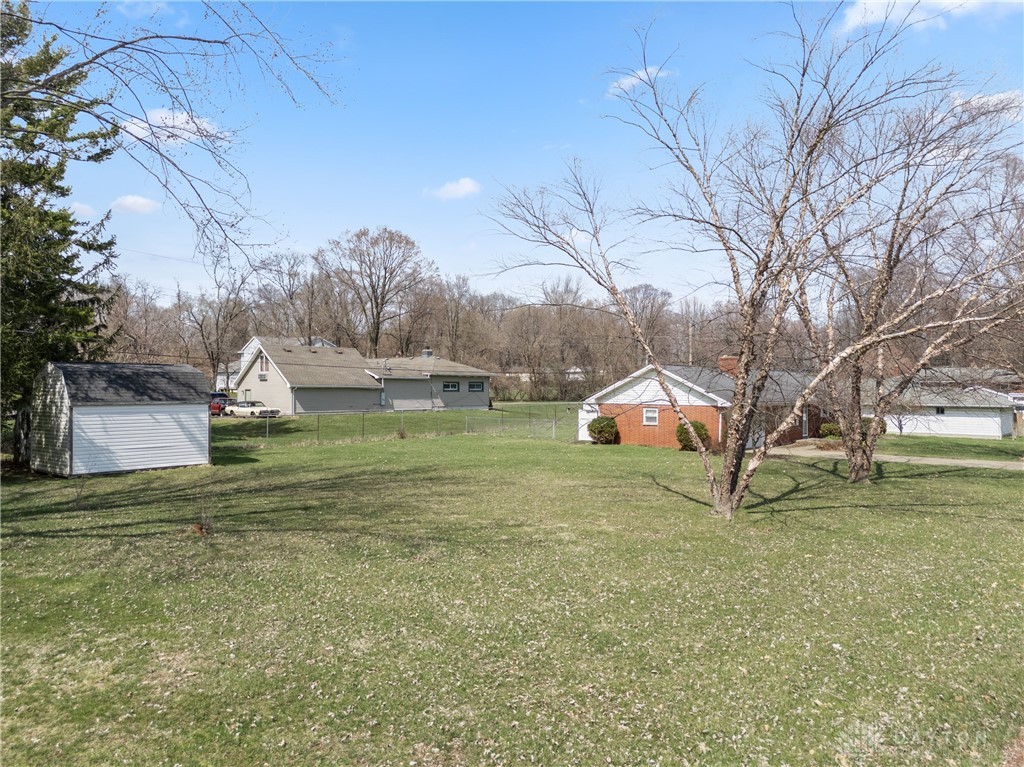 3910 Liebherr Drive, Beavercreek, Ohio image 31