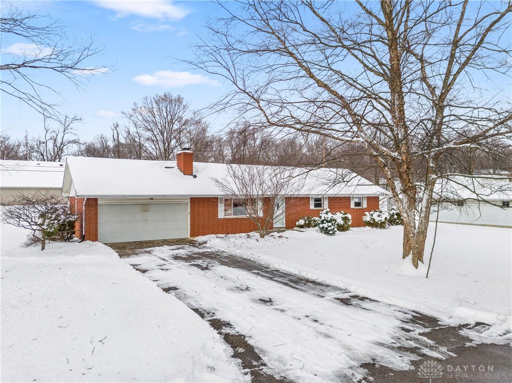 3910 Liebherr Drive, Beavercreek, Ohio image 4