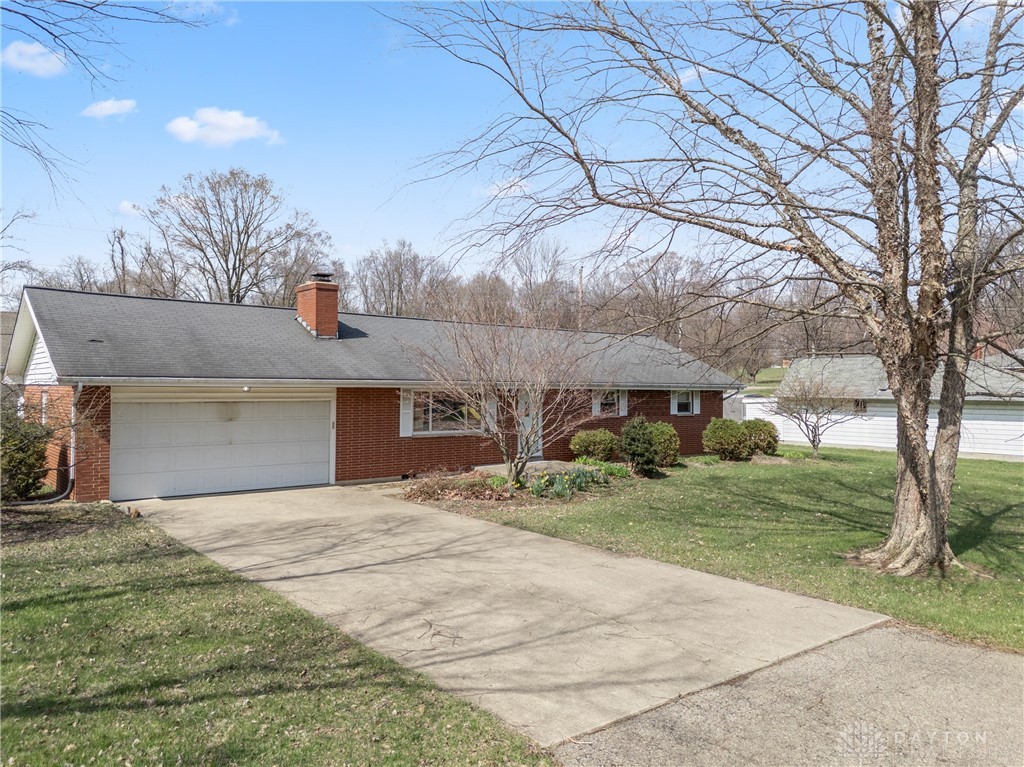 3910 Liebherr Drive, Beavercreek, Ohio image 3