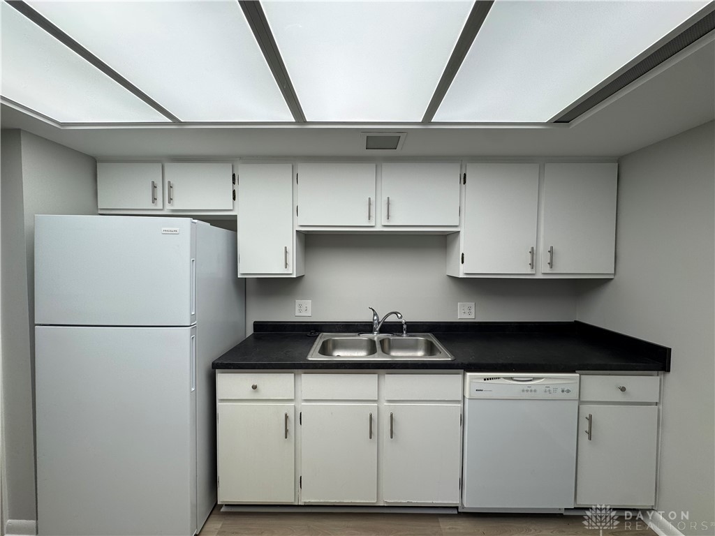 Dayton, Ohio 45459, United States, 2 Bedrooms Bedrooms, ,1 BathroomBathrooms,Residential,Active,724