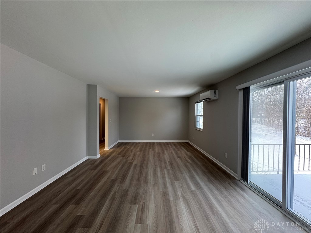 Dayton, Ohio 45459, United States, 2 Bedrooms Bedrooms, ,1 BathroomBathrooms,Residential,Active,724