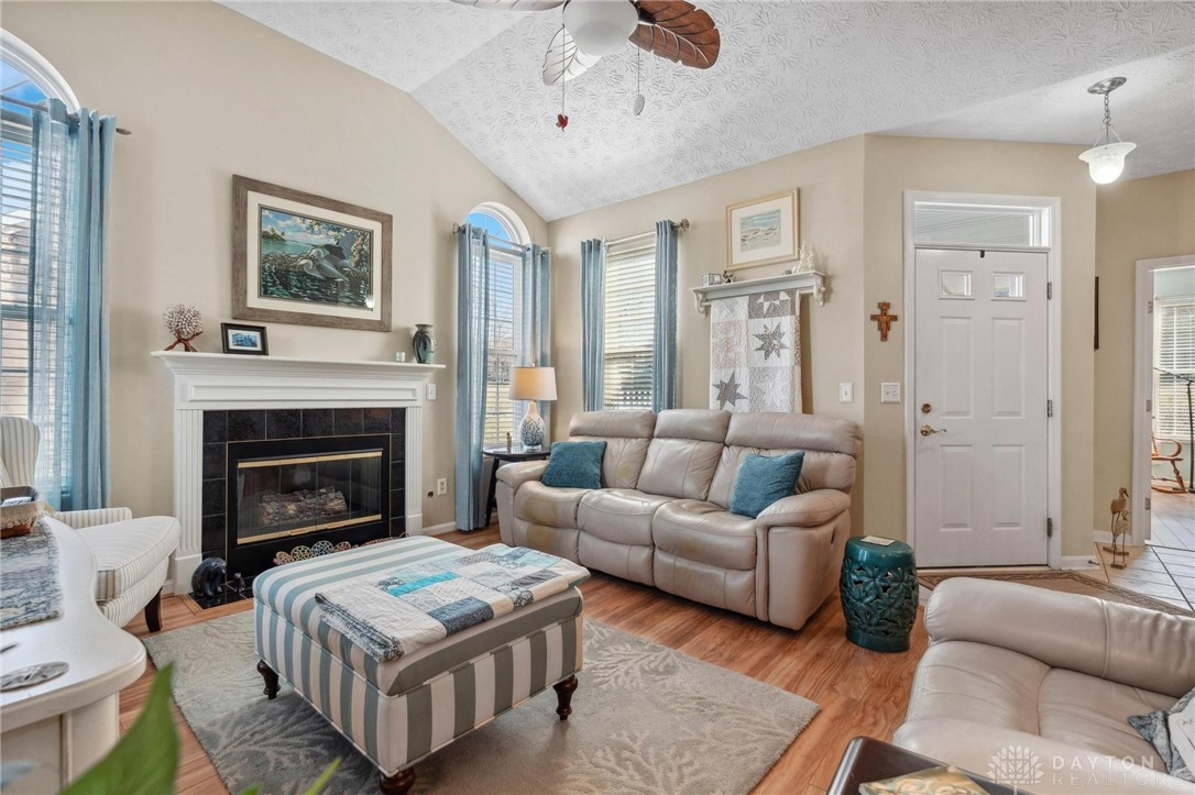 33 Abbey Drive, Springboro, Ohio image 8