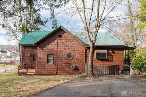 Photo of 1008 E Market Street, Germantown, OH 45327 (MLS # 950383)