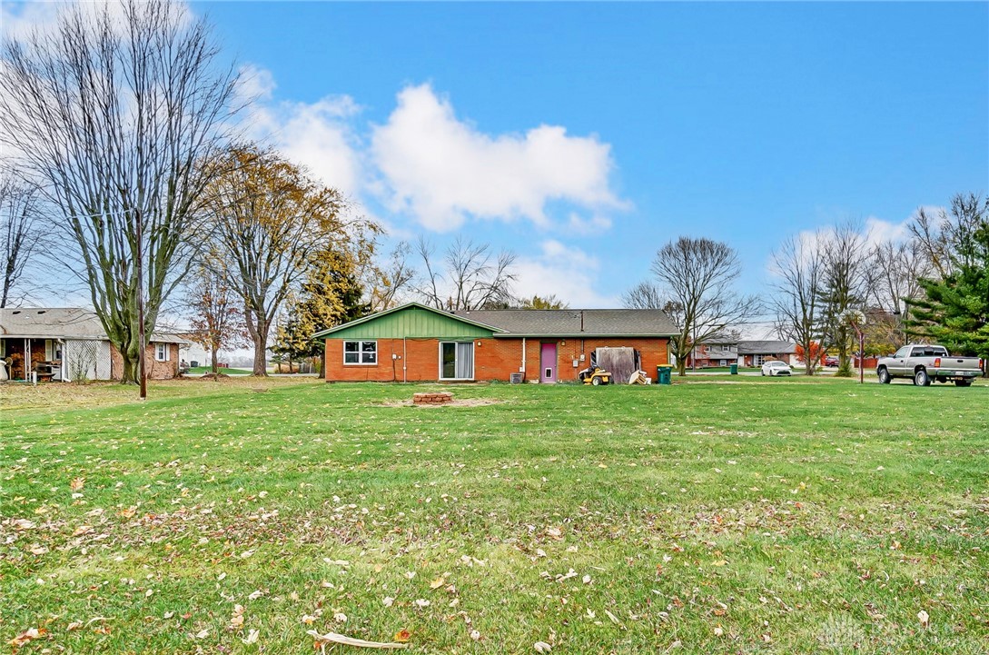 1130 W Gingham Fred Road, Tipp City, Ohio image 32