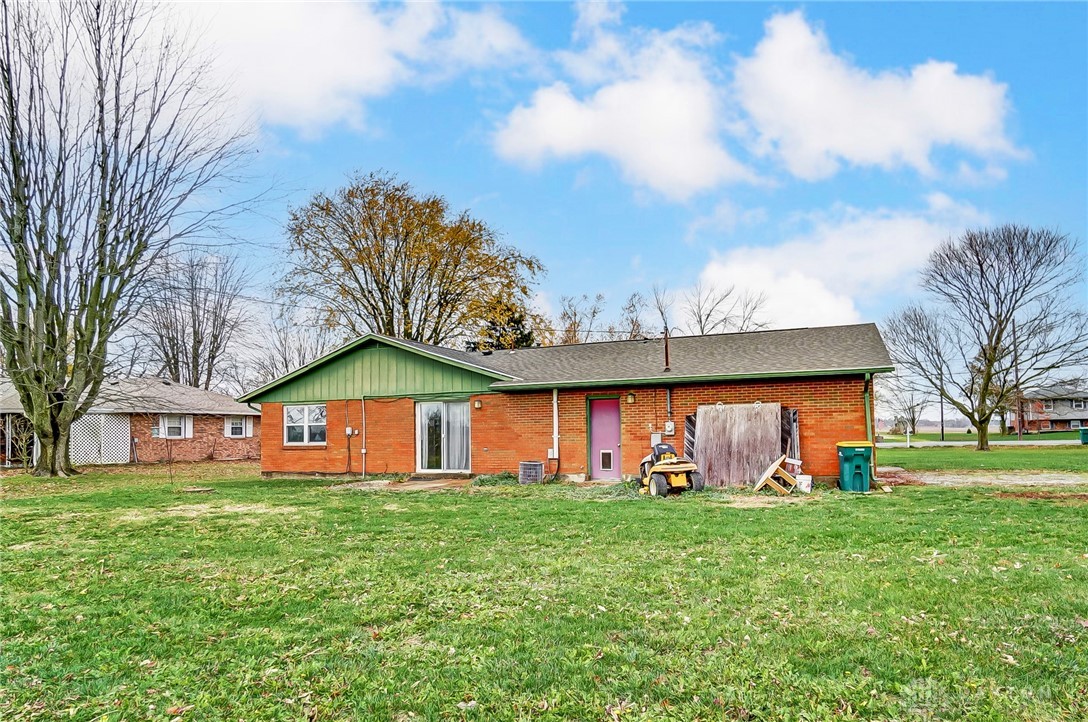 1130 W Gingham Fred Road, Tipp City, Ohio image 31