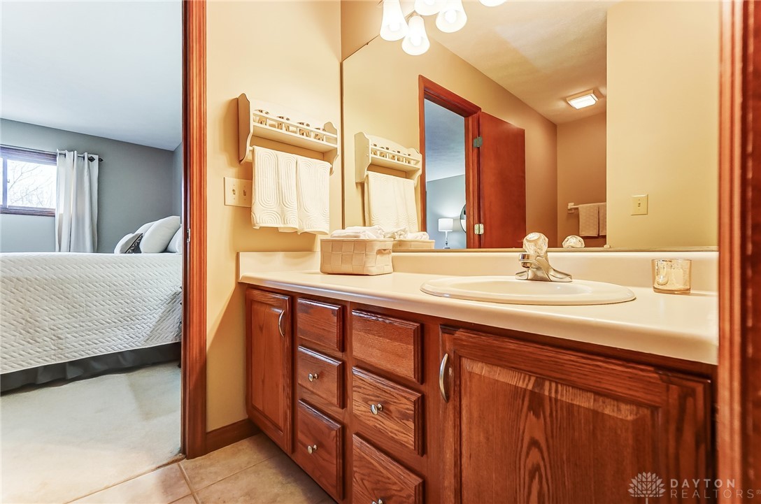 1131 Redcoat Court, Beavercreek, Ohio image 41