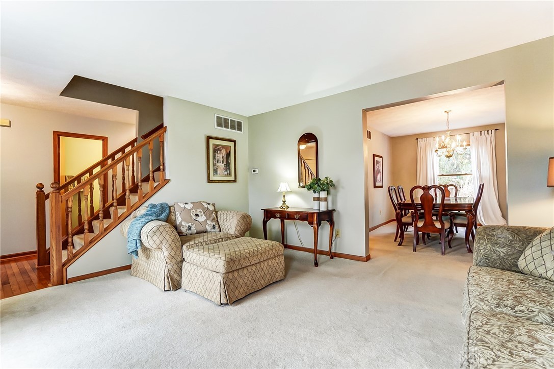 1131 Redcoat Court, Beavercreek, Ohio image 12