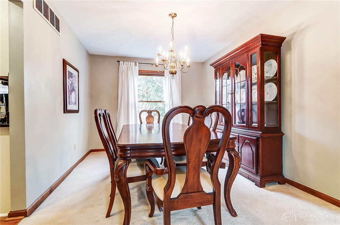 1131 Redcoat Court, Beavercreek, Ohio image 13