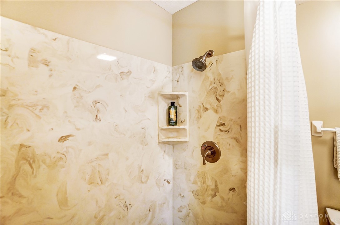 1131 Redcoat Court, Beavercreek, Ohio image 43