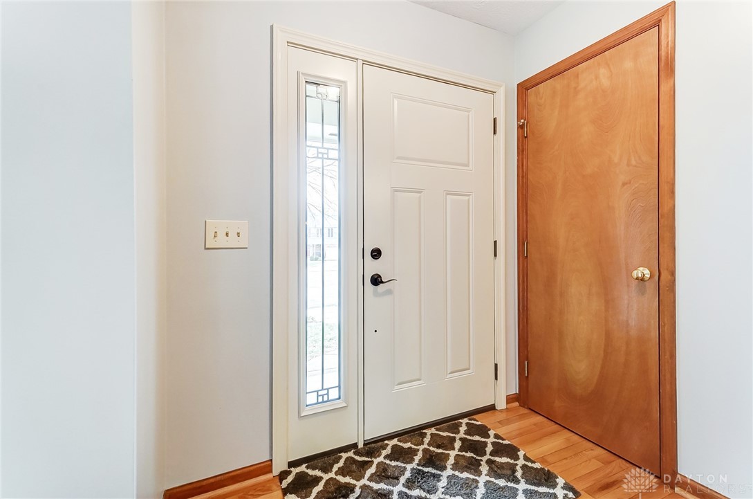 1131 Redcoat Court, Beavercreek, Ohio image 7