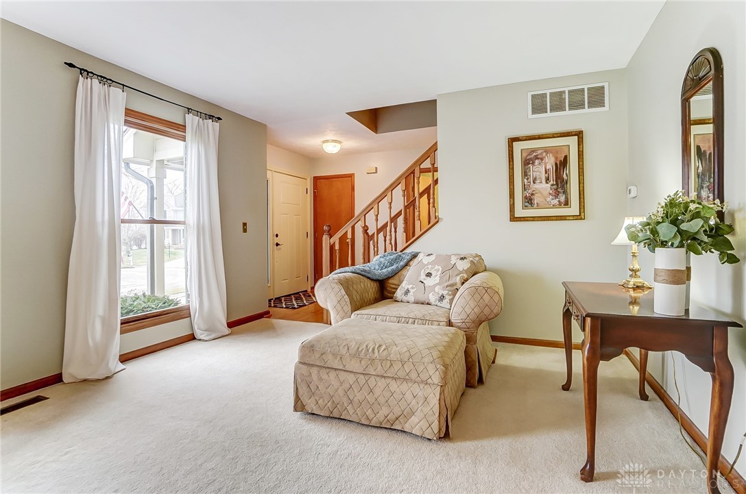 1131 Redcoat Court, Beavercreek, Ohio image 9