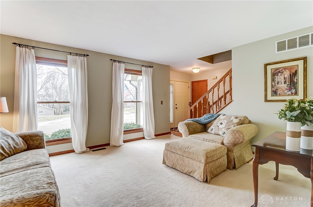 1131 Redcoat Court, Beavercreek, Ohio image 8