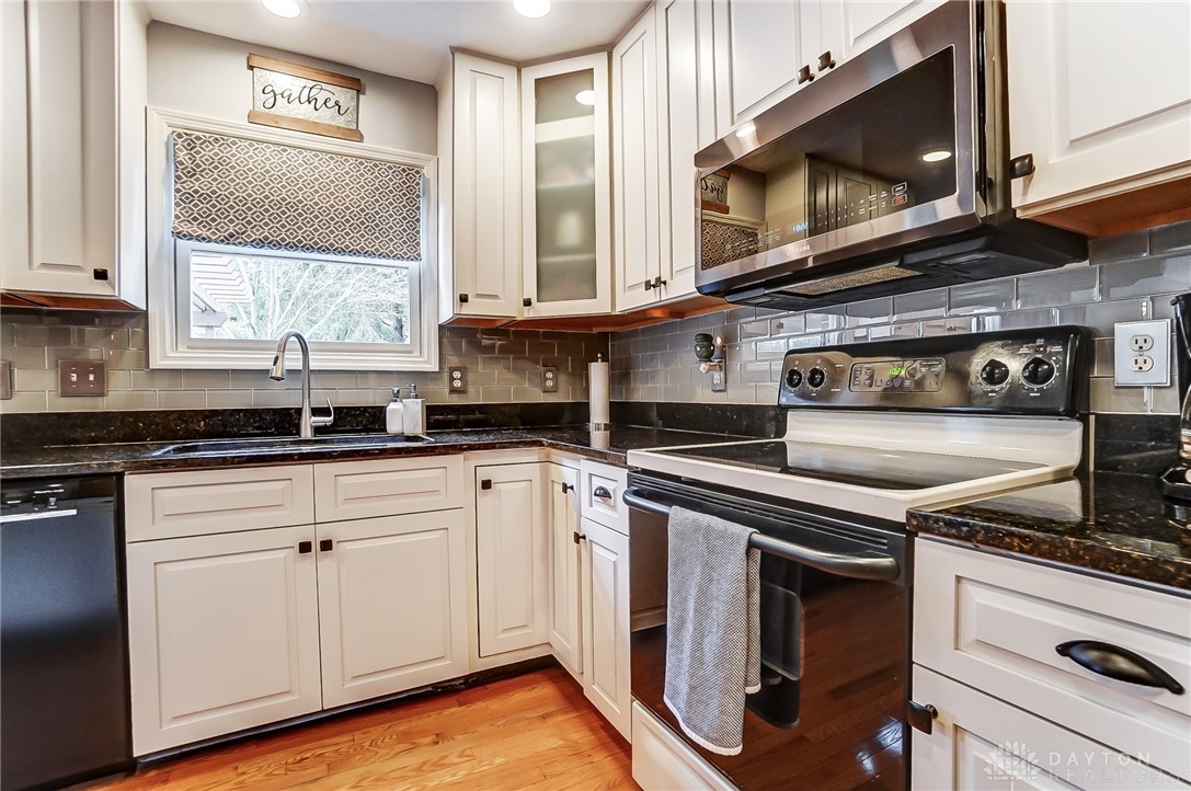 1131 Redcoat Court, Beavercreek, Ohio image 21