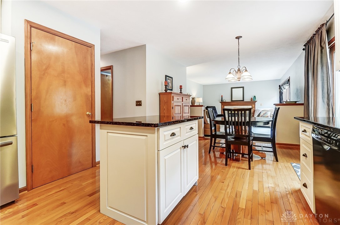 1131 Redcoat Court, Beavercreek, Ohio image 22