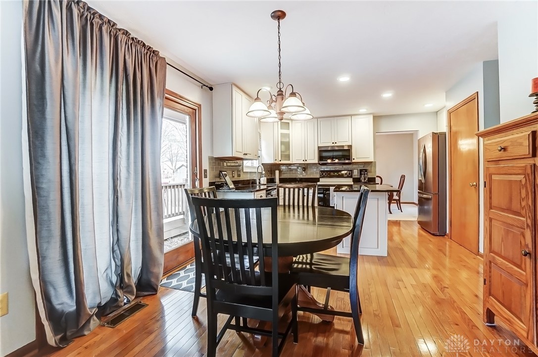 1131 Redcoat Court, Beavercreek, Ohio image 23