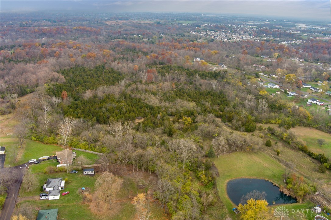 Roberts Drive, Franklin, Ohio image 9