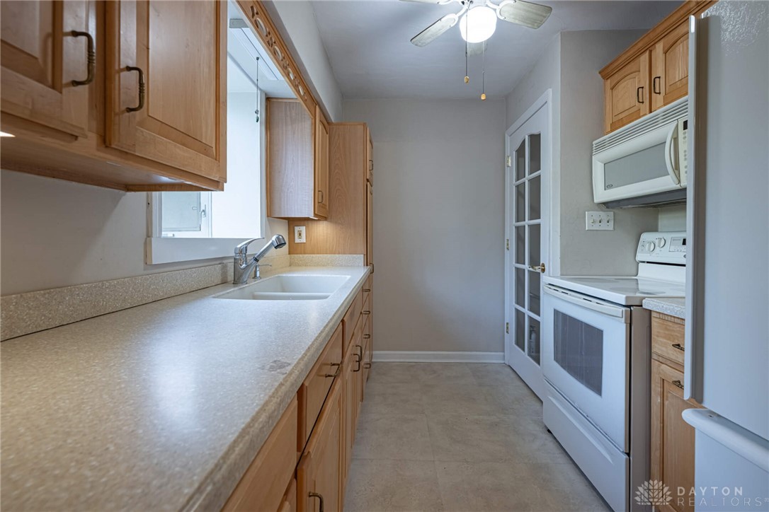 306 S 7th Street, Miamisburg, Ohio image 9