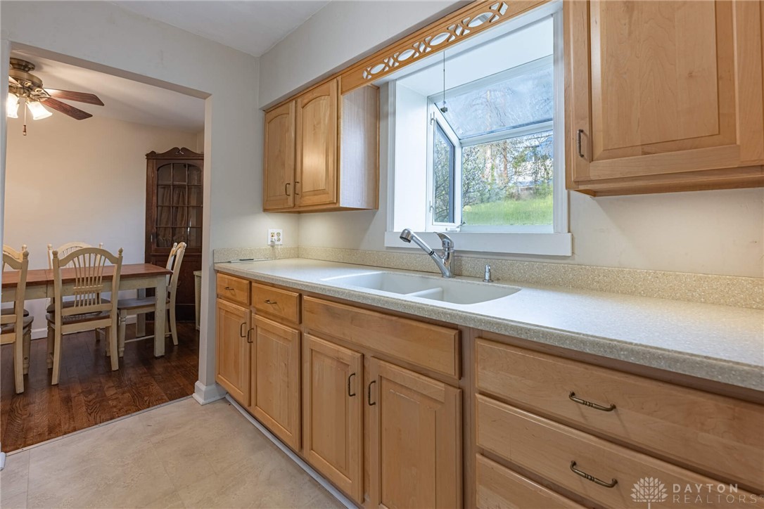 306 S 7th Street, Miamisburg, Ohio image 12