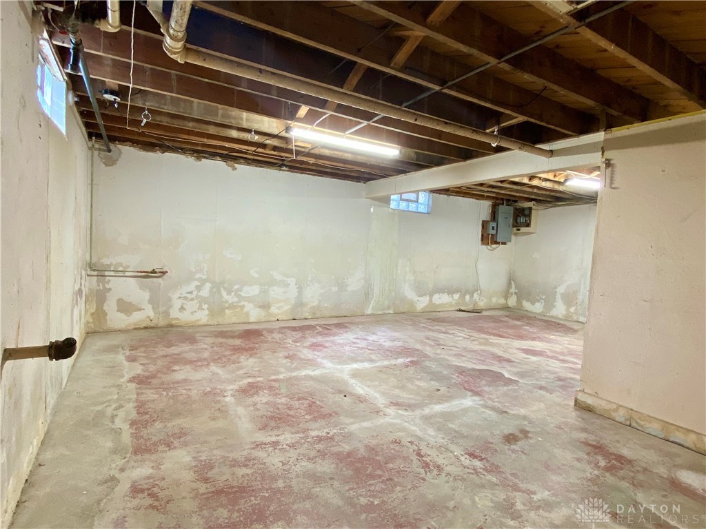 306 S 7th Street, Miamisburg, Ohio image 28