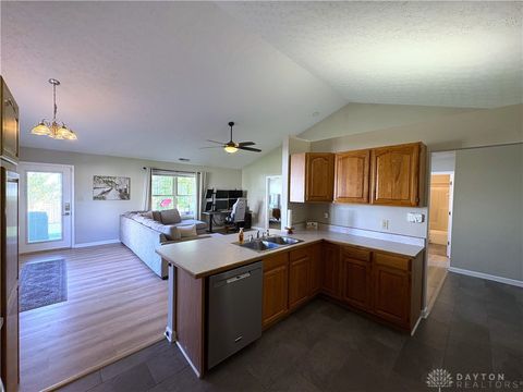 Tiny photo for 6732 Grovebelle Drive, Dayton, OH 45424 (MLS # 945367)