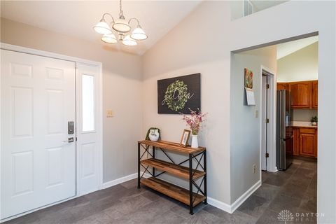 Tiny photo for 6732 Grovebelle Drive, Dayton, OH 45424 (MLS # 945367)