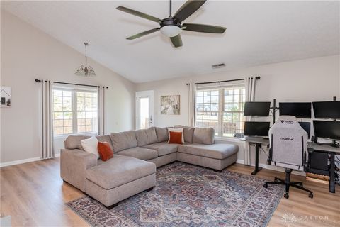 Tiny photo for 6732 Grovebelle Drive, Dayton, OH 45424 (MLS # 945367)