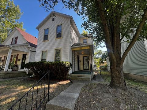 Photo of 1018 Haviland Avenue, Dayton, OH 45410 (MLS # 943977)